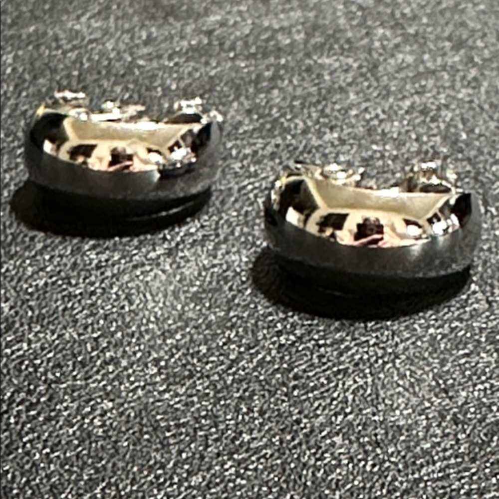 Monet Vintage Silver-Tone Clip On Earrings - Picture 5 of 8